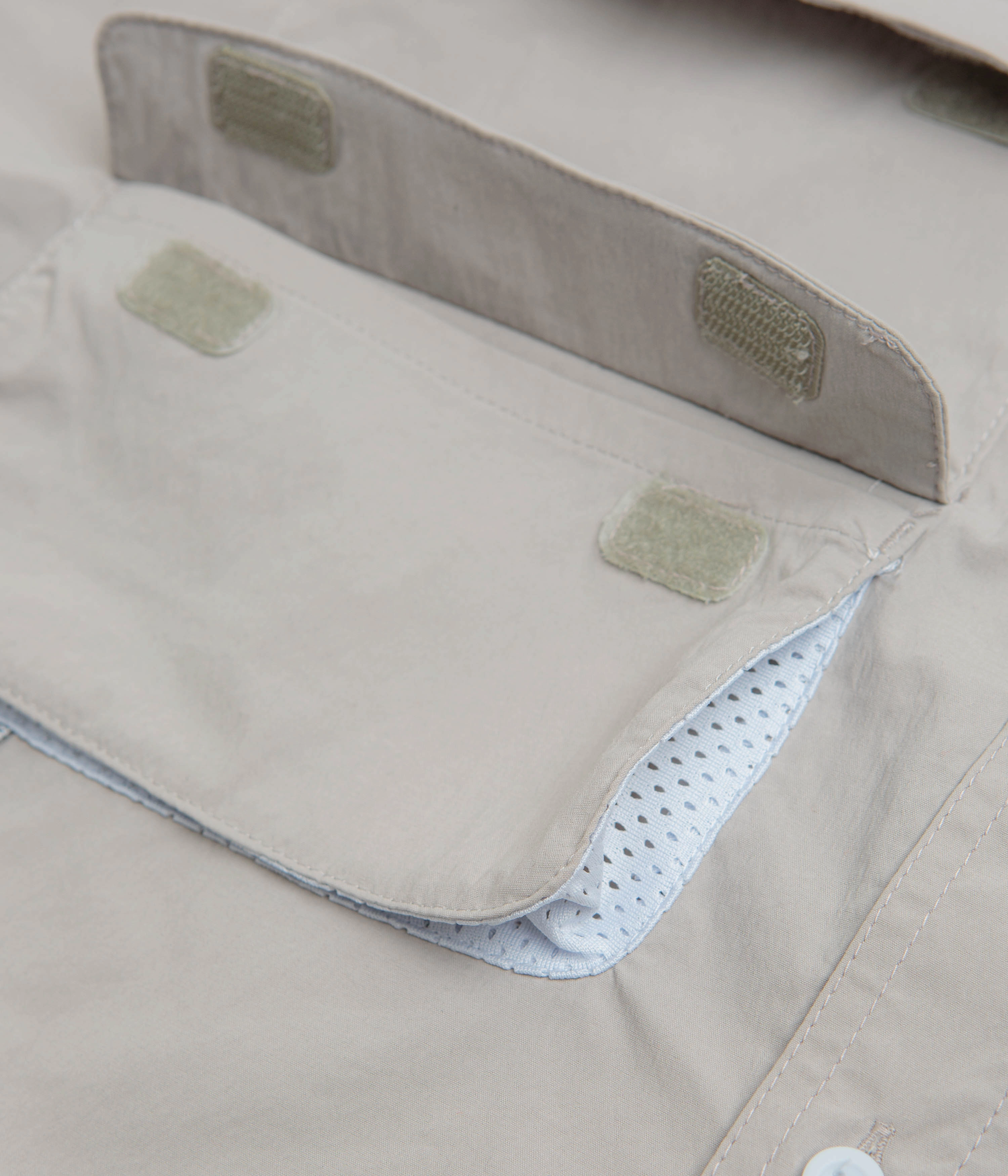 Roomy Cut Nike ACG Orb Weaver Shirt - College Grey / Football Grey / Summit White