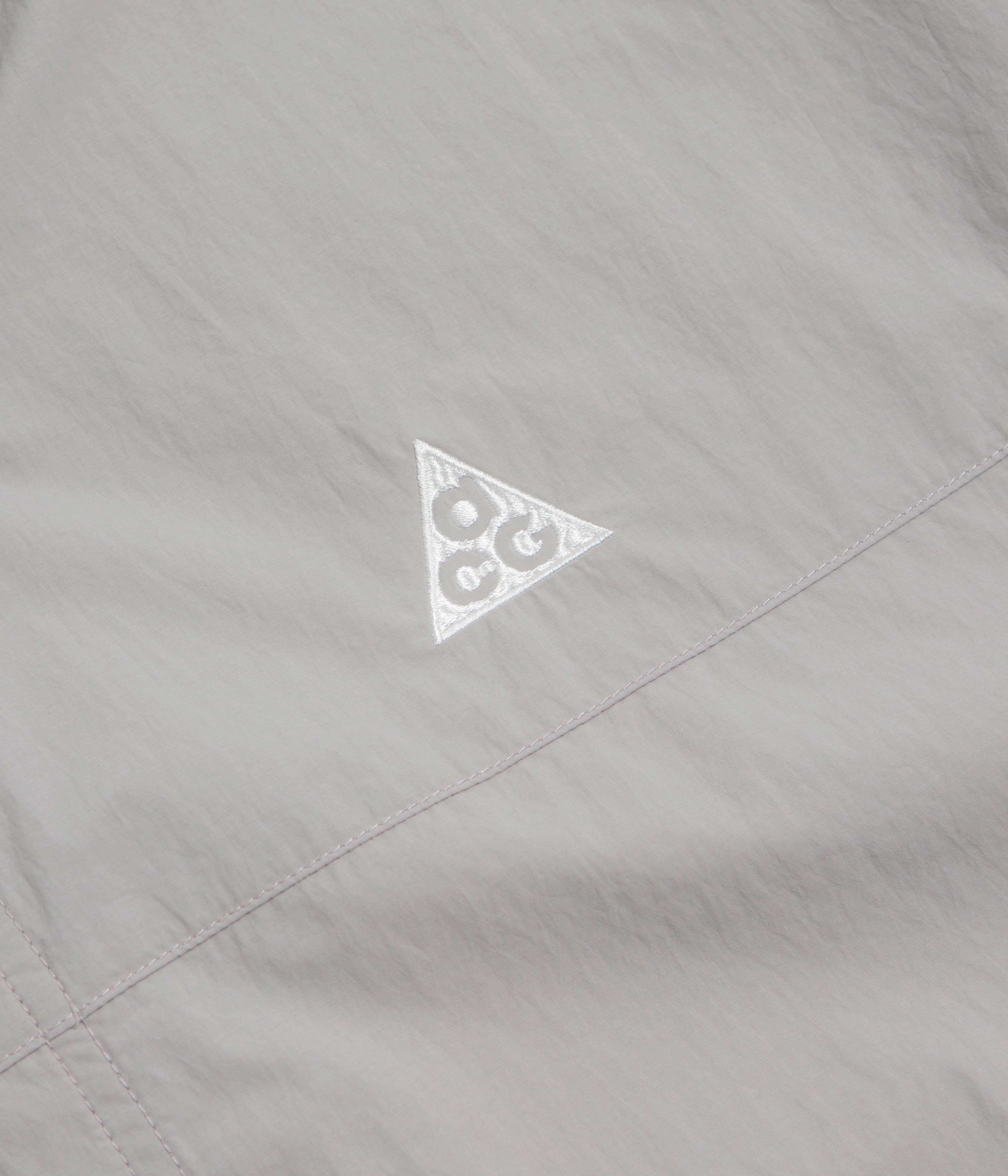 Nike ACG Orb Weaver Short Sleeve Shirt - College Grey / Football Grey / Summit White Printed design