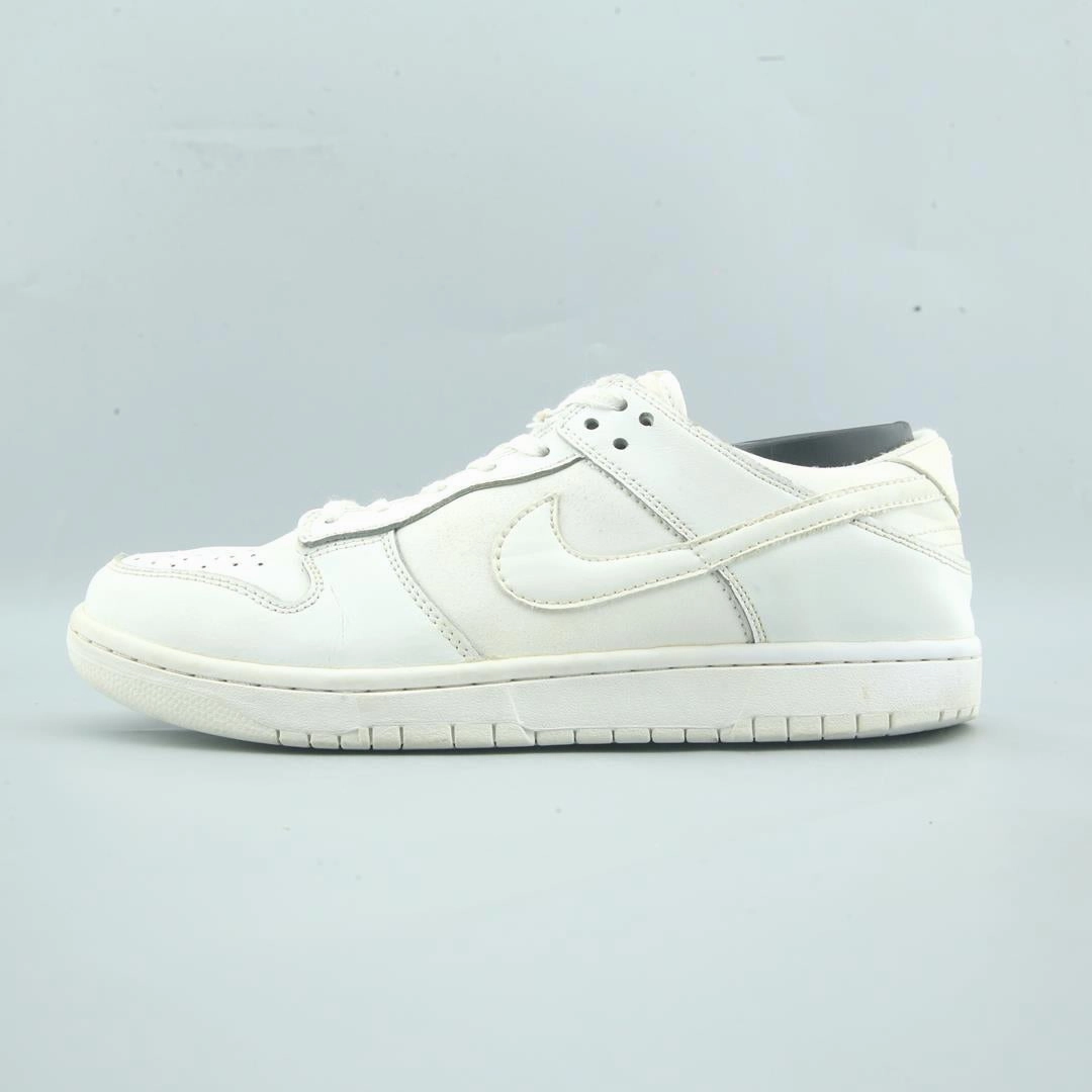 NIKE DUNK LOW Soft Steps