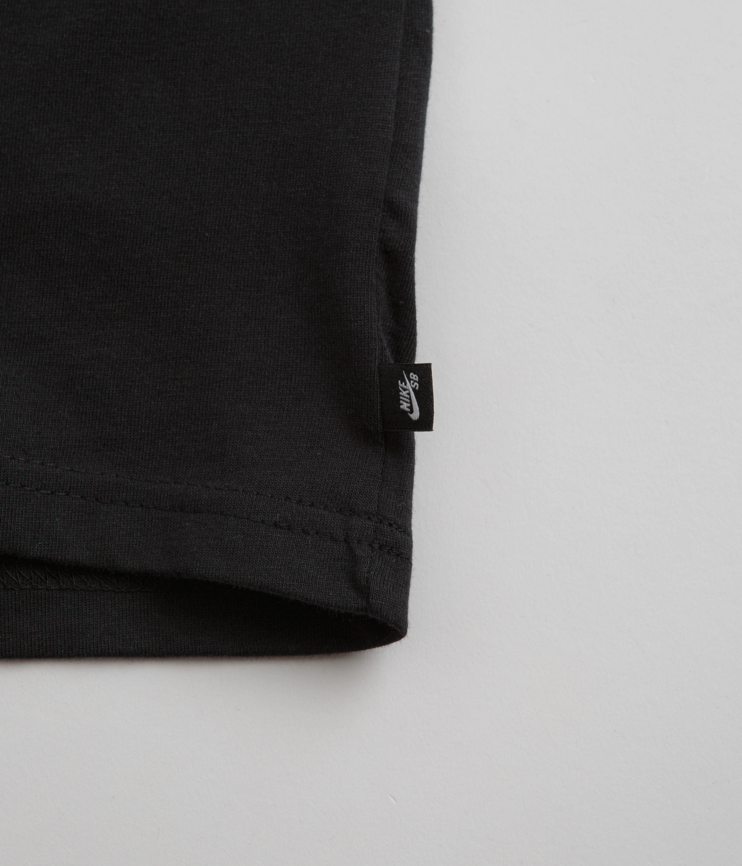 Nike SB Logo T-Shirt - Black / Black / White Urban Style