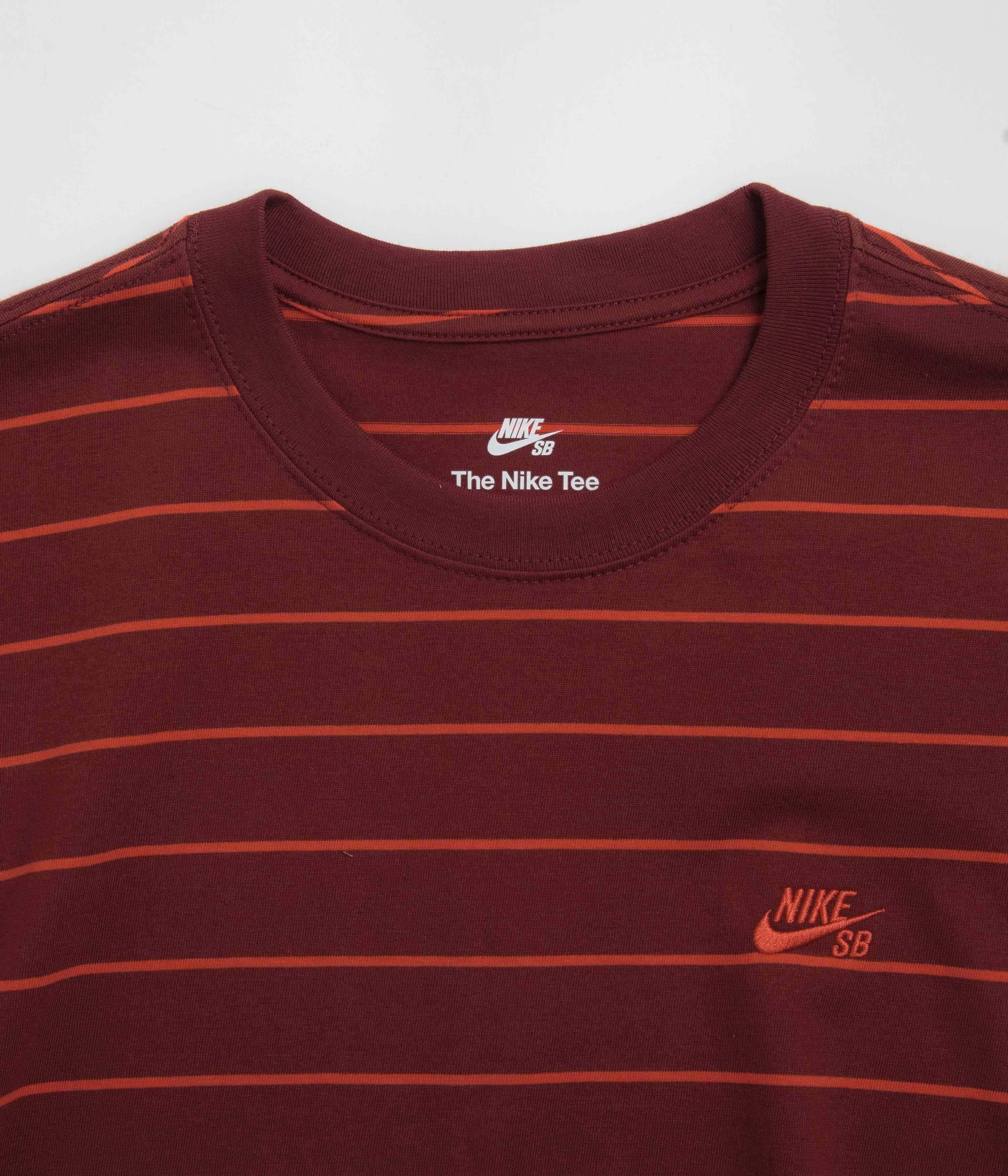 cigarette pants silhouette Nike SB Striped T-Shirt - Dark Team Red