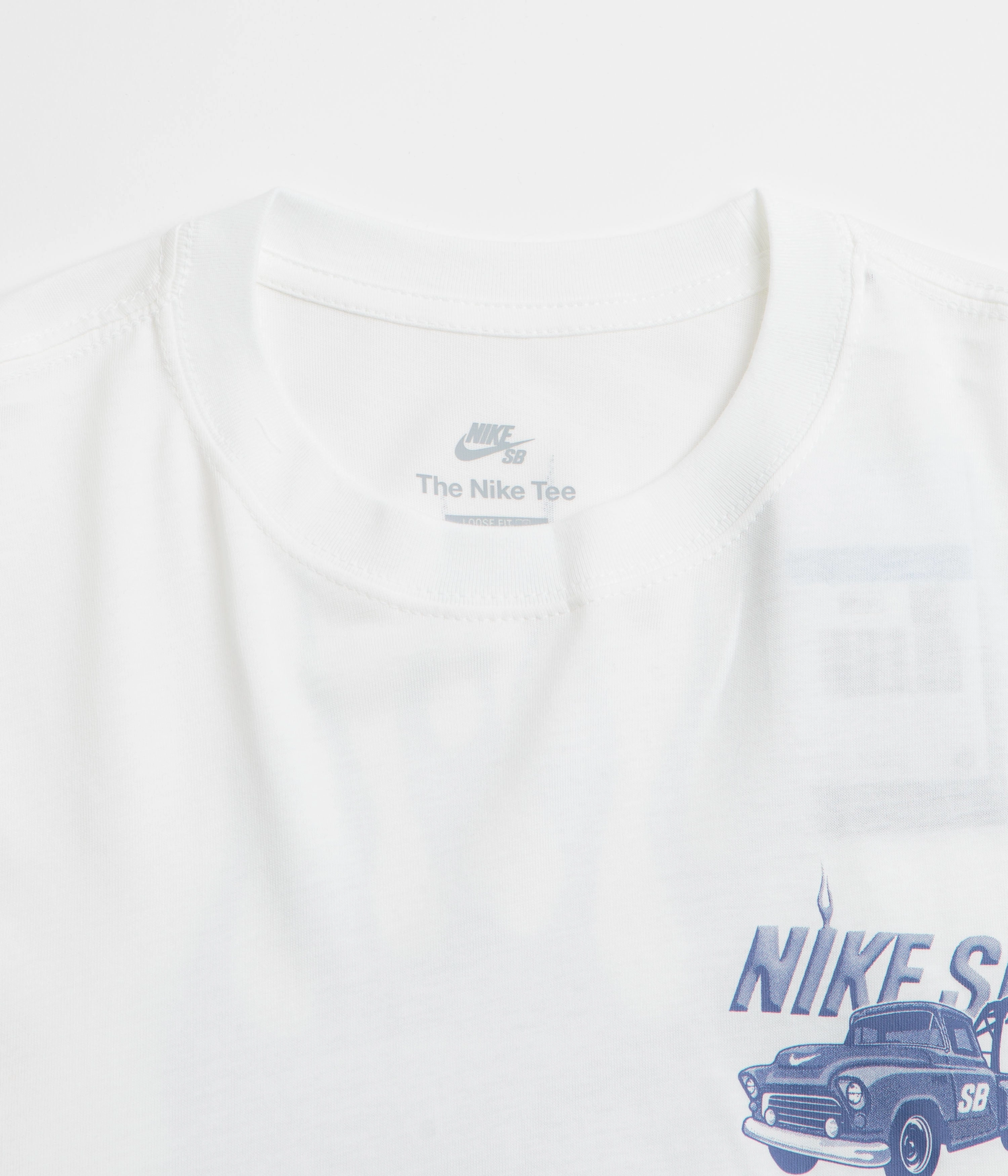 Flatlock Seam Technique Nike SB Tow T-Shirt - White