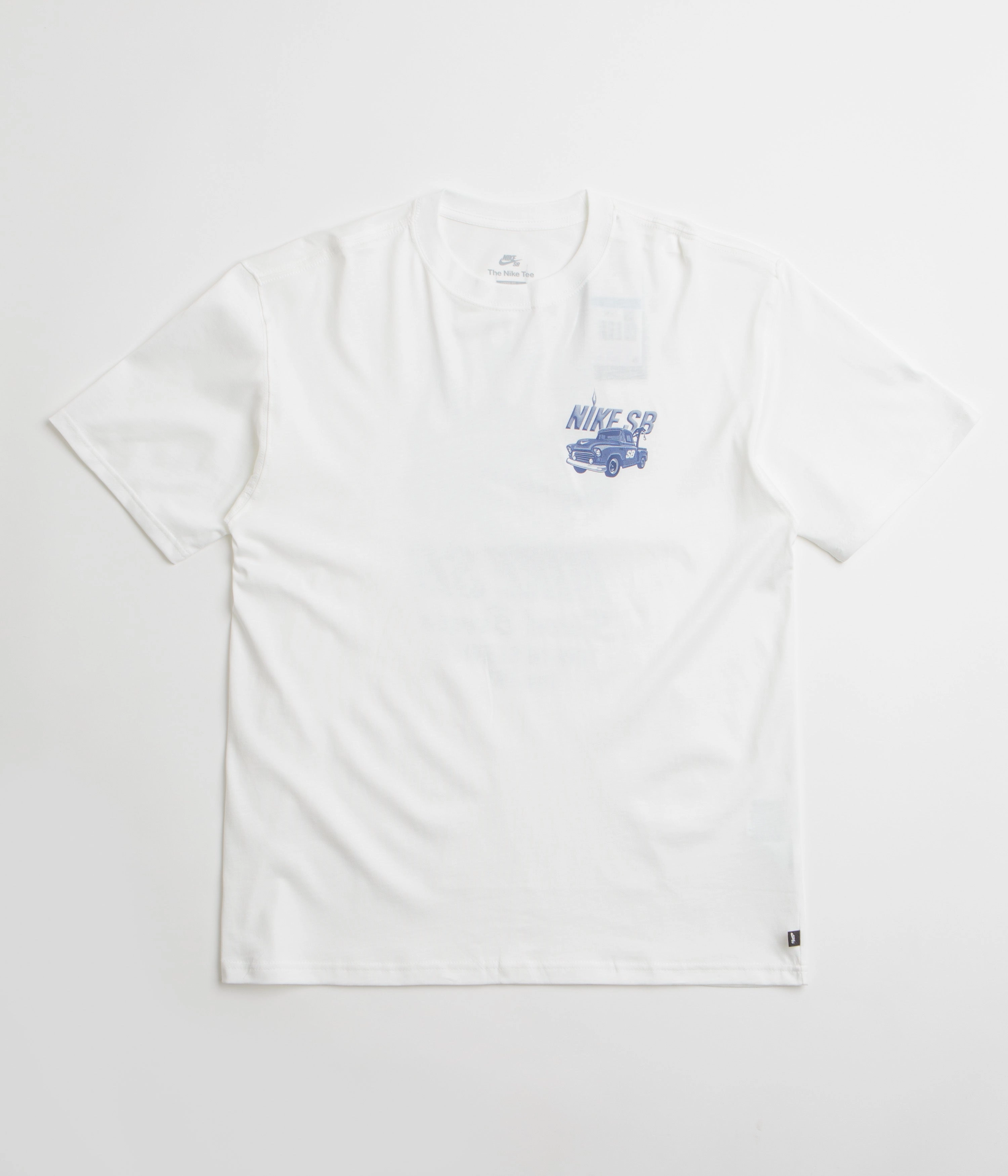 Prom look Nike SB Tow T-Shirt - White