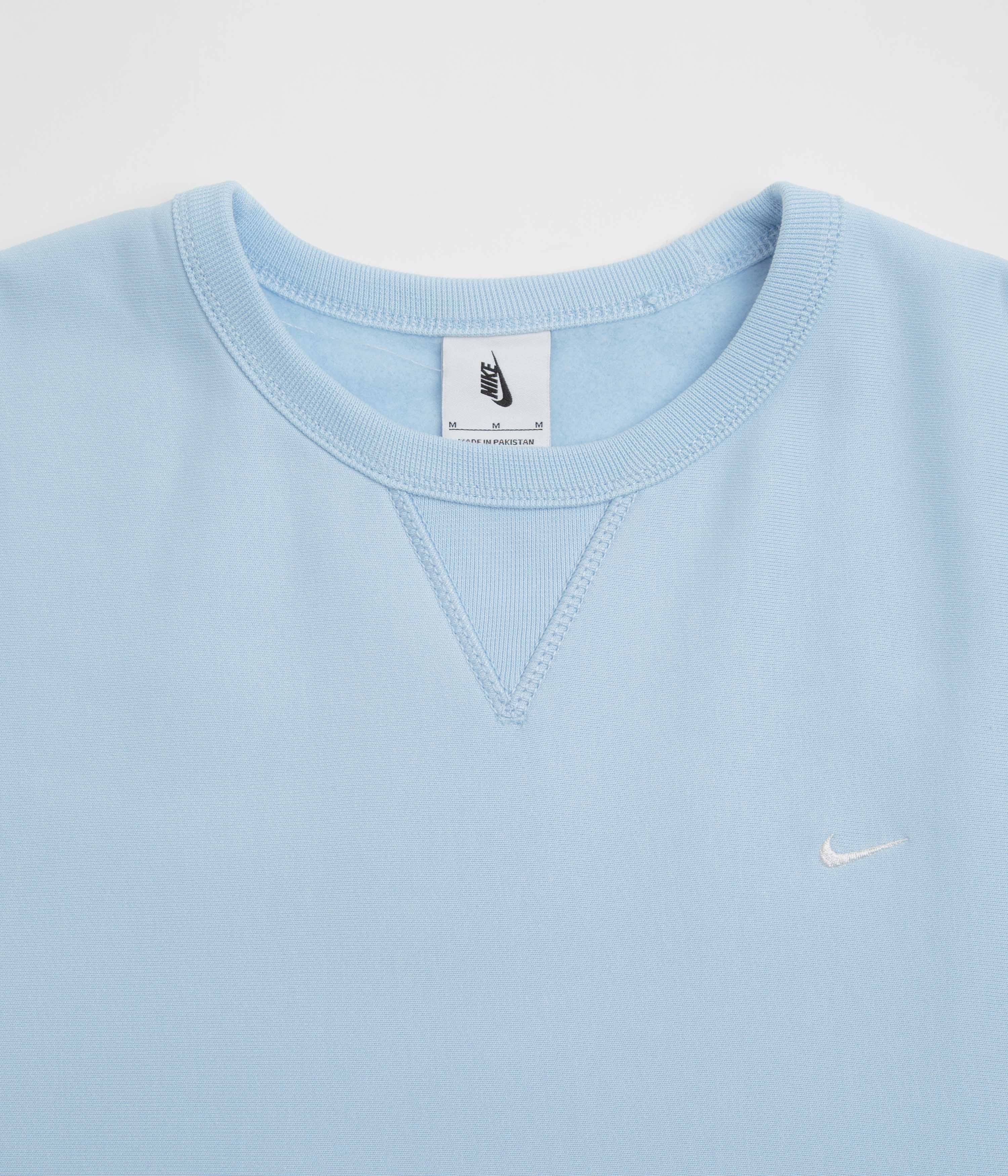 product gift worthiness Comfy Look Nike Solo Swoosh Crewneck Sweatshirt - Celestine Blue / White