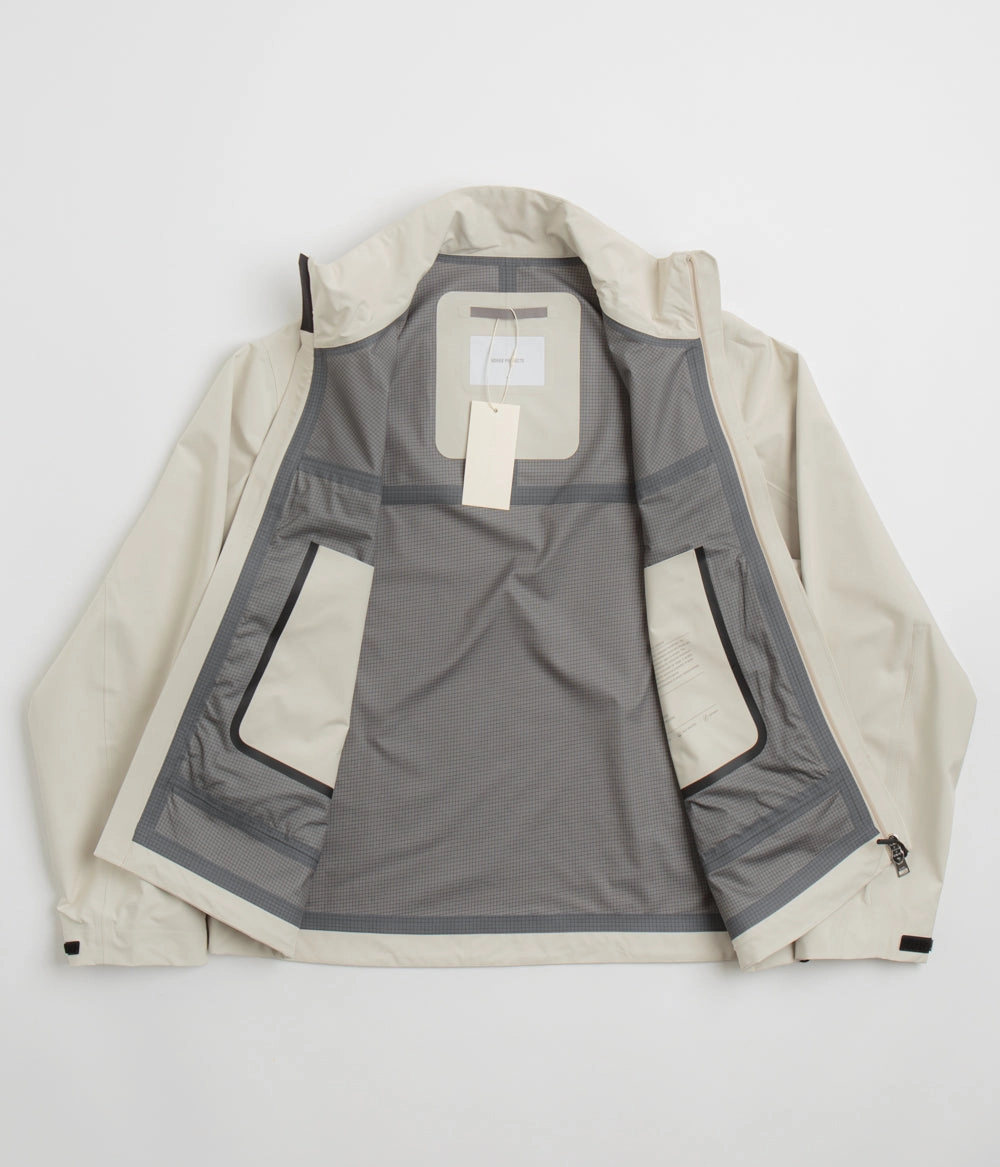 Norse Projects 3L Waterproof Stand Collar Jacket - Kit White Magnet Attention