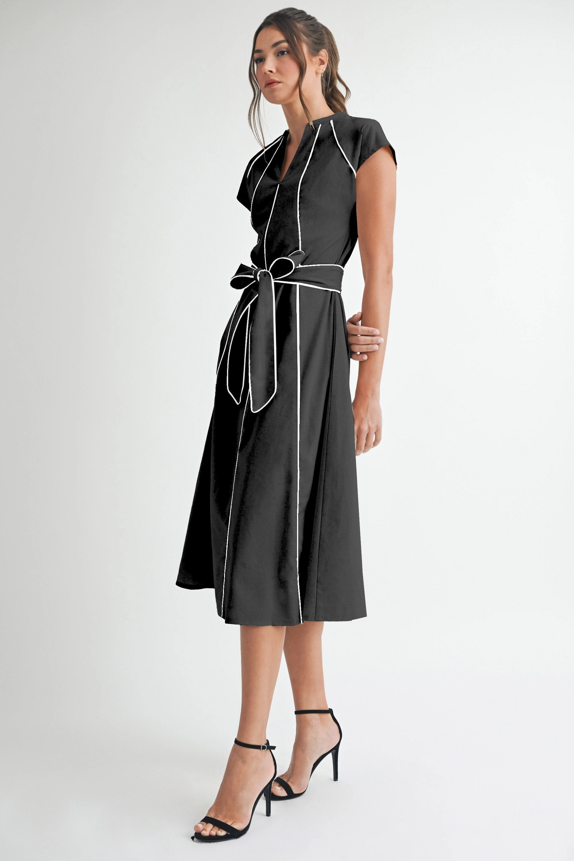 Influencer-Style Nova Short Sleeve Stripe Contrast Waist Tie Linen Midi Dress Black