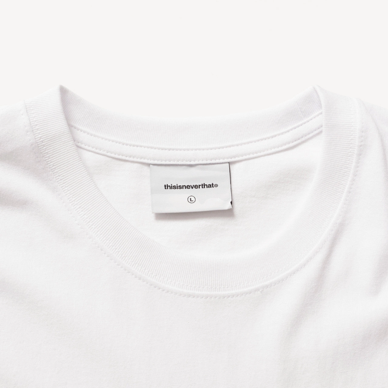 THISTHAT Tee denim shorts silhouette