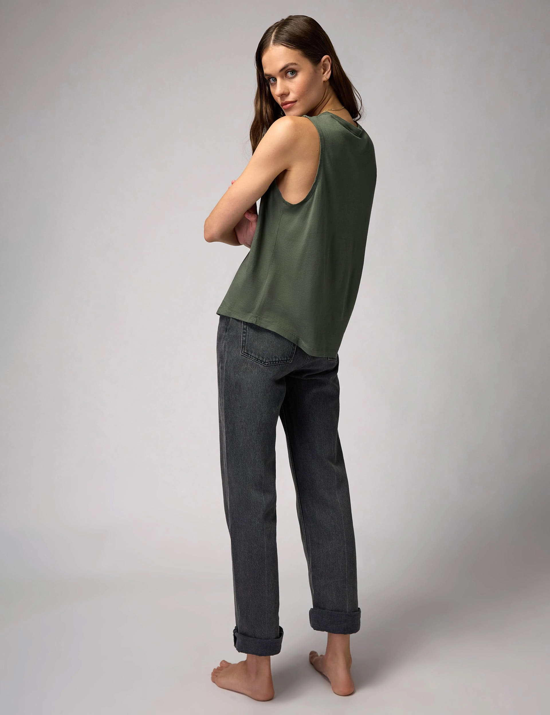 Anti Slip Bands Peace Jade Muscle Tank - Olive Green