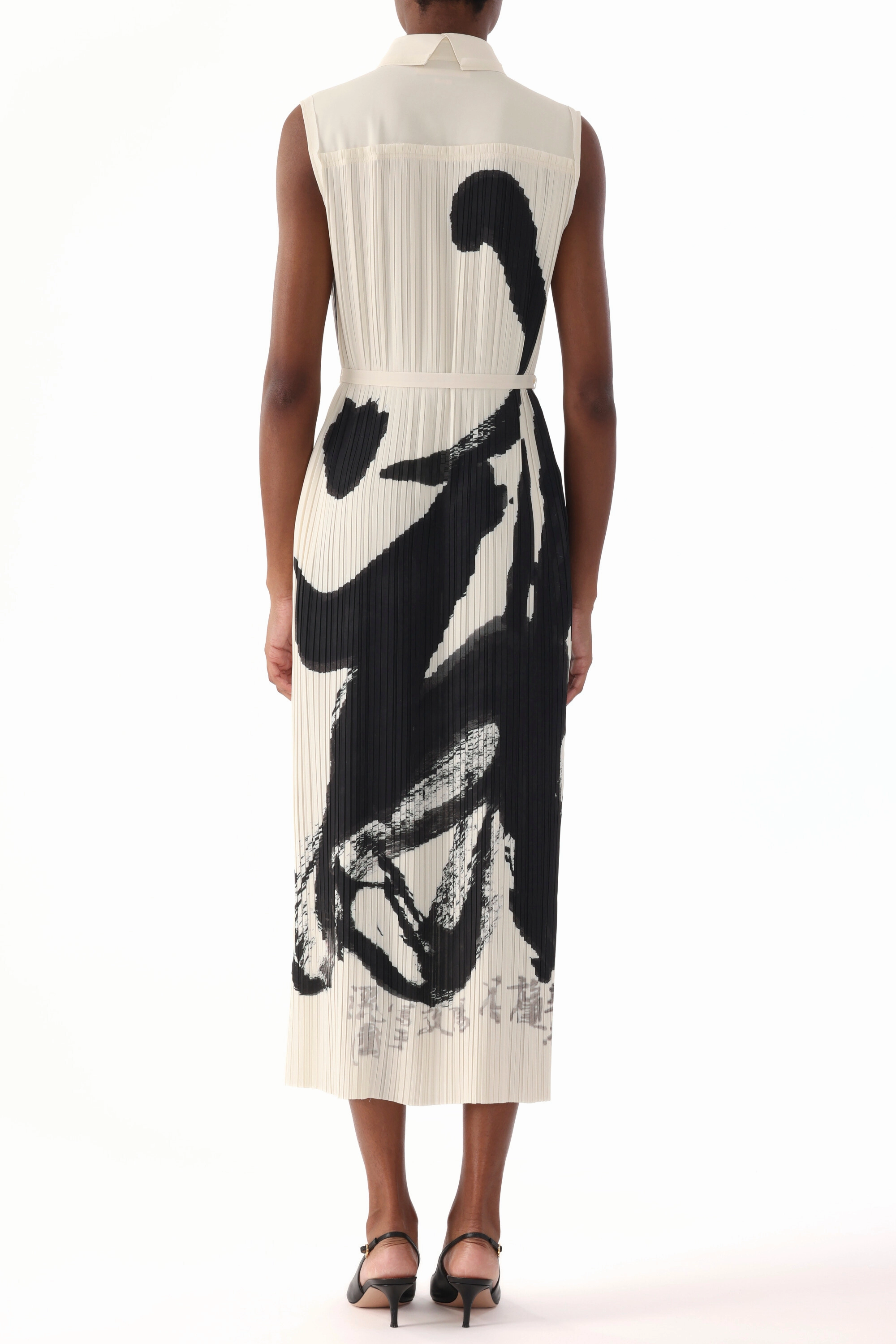 Polished and Elegant PLEATED SLEEVELESS SHIRTDRESS WITH ARTWORK BY TONG YANG TZE