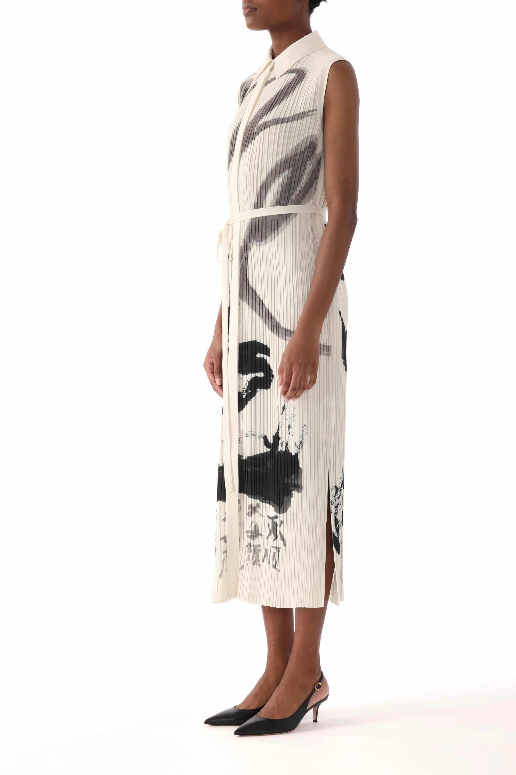 PLEATED SLEEVELESS SHIRTDRESS WITH ARTWORK BY TONG YANG TZE Urban Ready