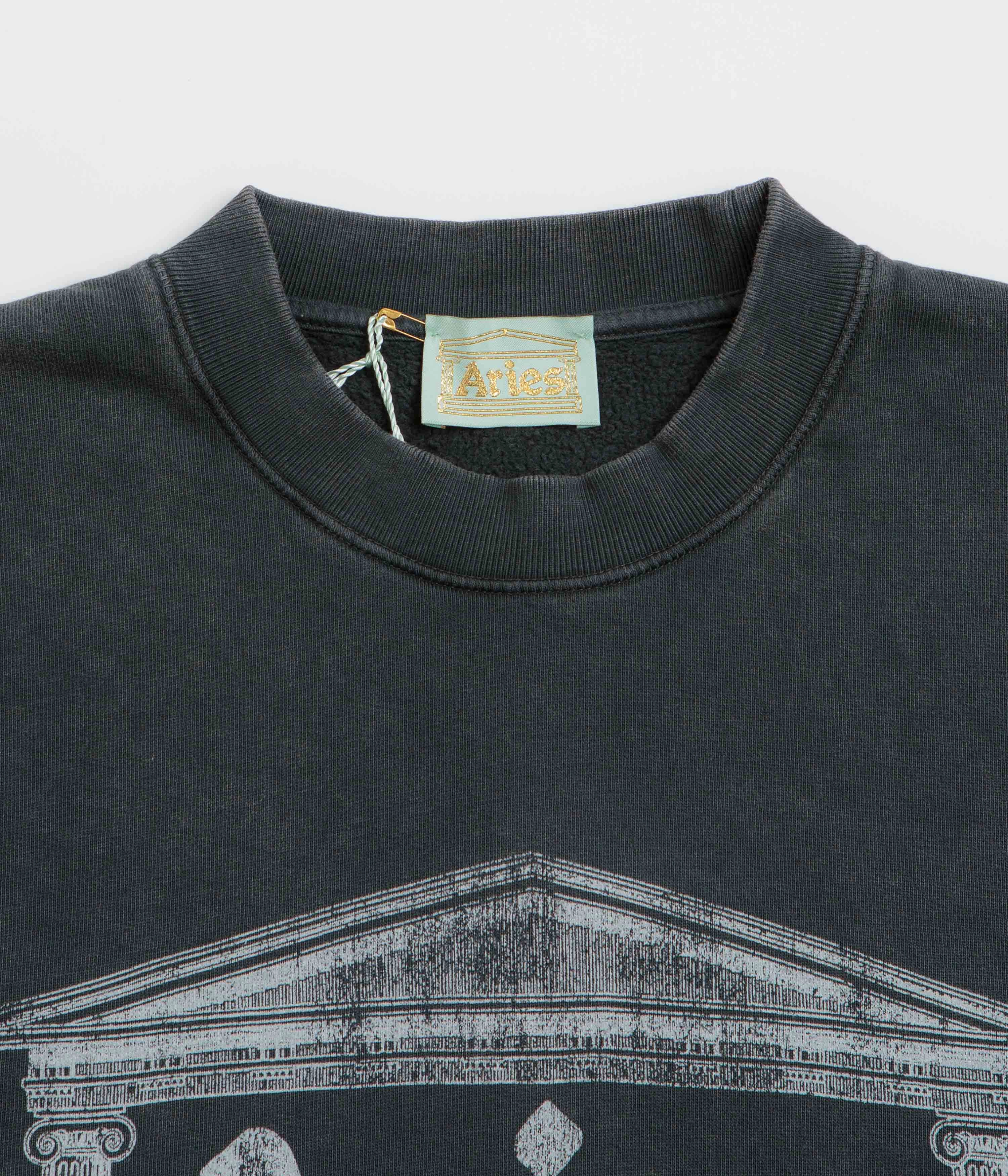 Essential Sporty Aries Aged Ancient Column Crewneck Sweatshirt - Black / White