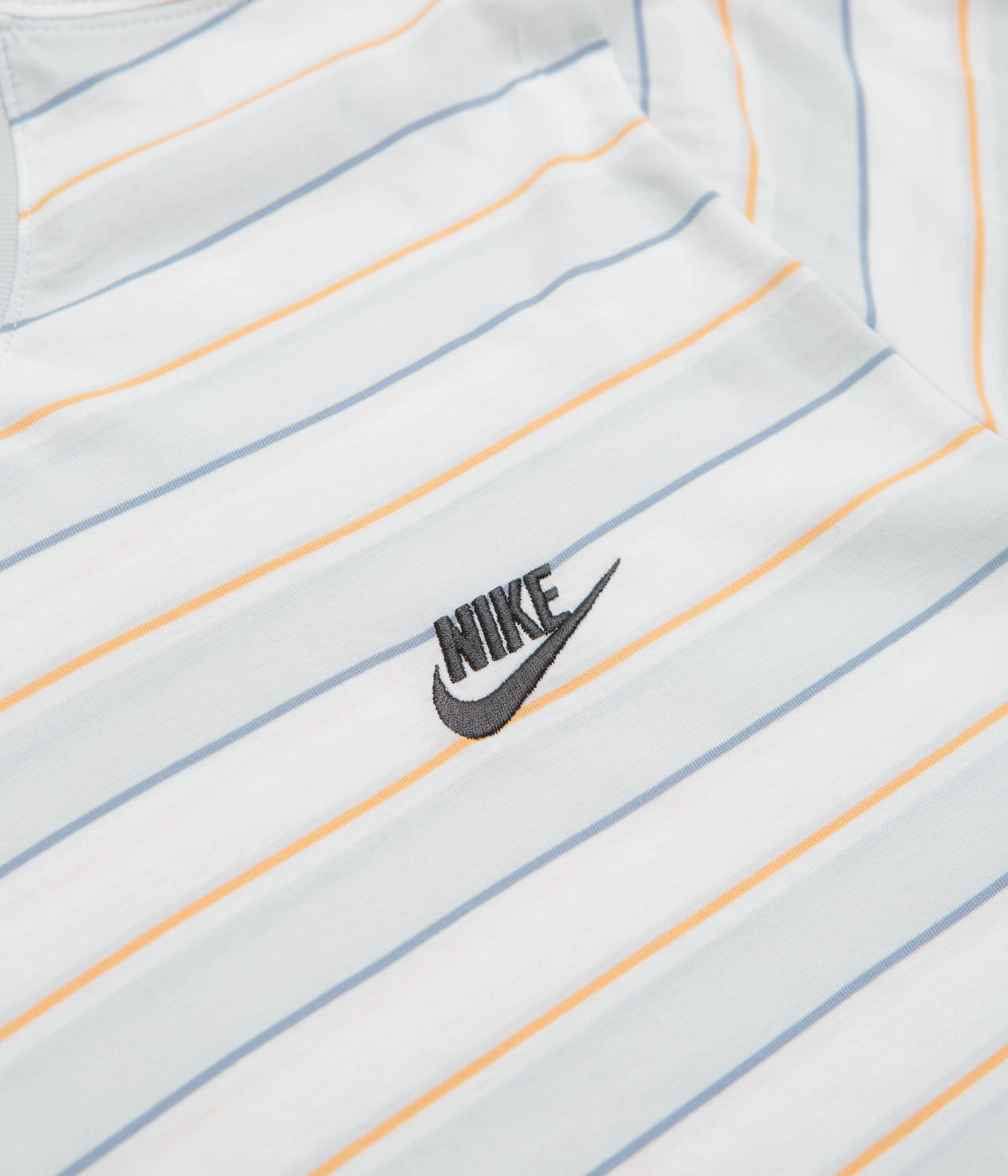 quick-drying Nike Stripe Club T-Shirt - Photon Dust