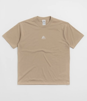 Nike ACG Lungs T-Shirt - Khaki business venue event