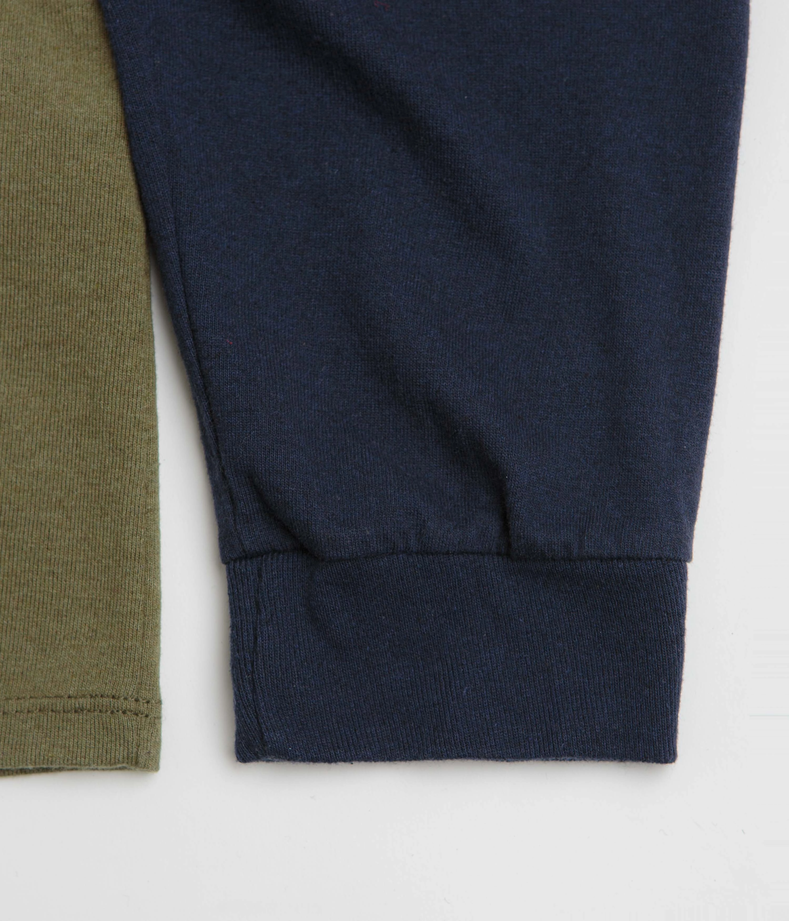 Patagonia Shop Sticker Pocket Responsibili-Tee Long Sleeve T-Shirt - Tent Green sports event snowboarding event