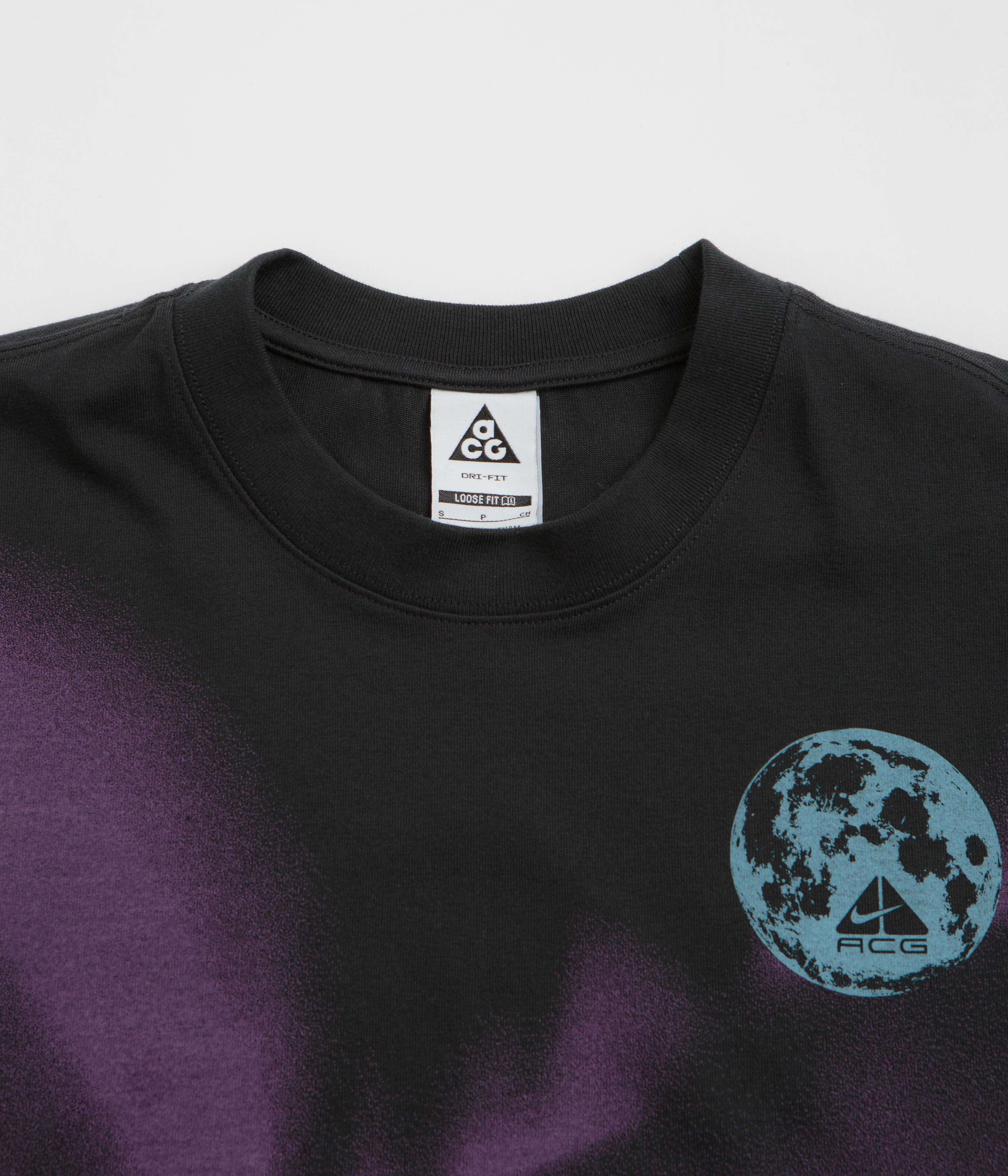 Nike ACG Northern Lights T-Shirt - Black Quick Dry Technology Yarn Dyed Stripes