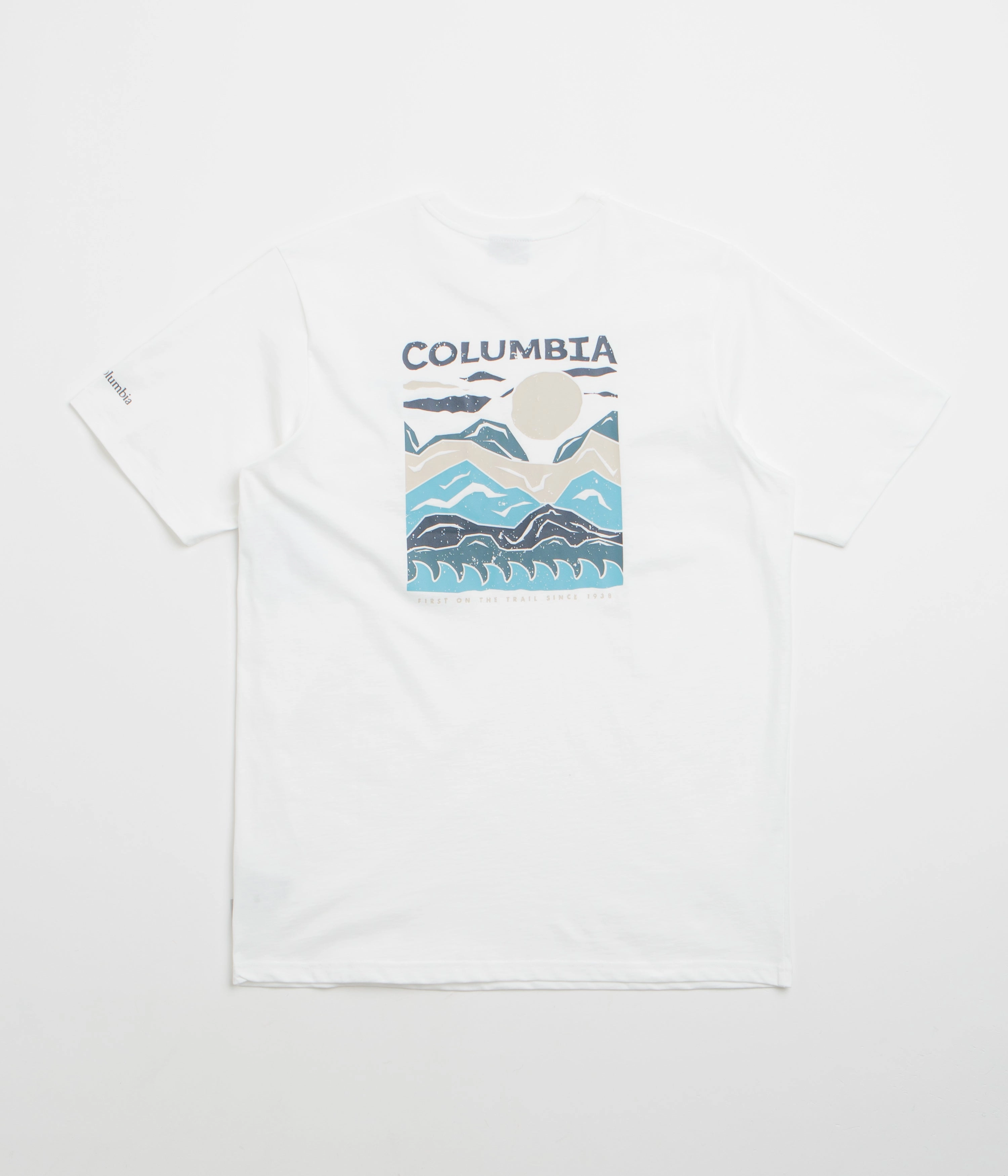 trendy season Columbia Explorers Canyon Back T-Shirt - White / Peaks and Waves