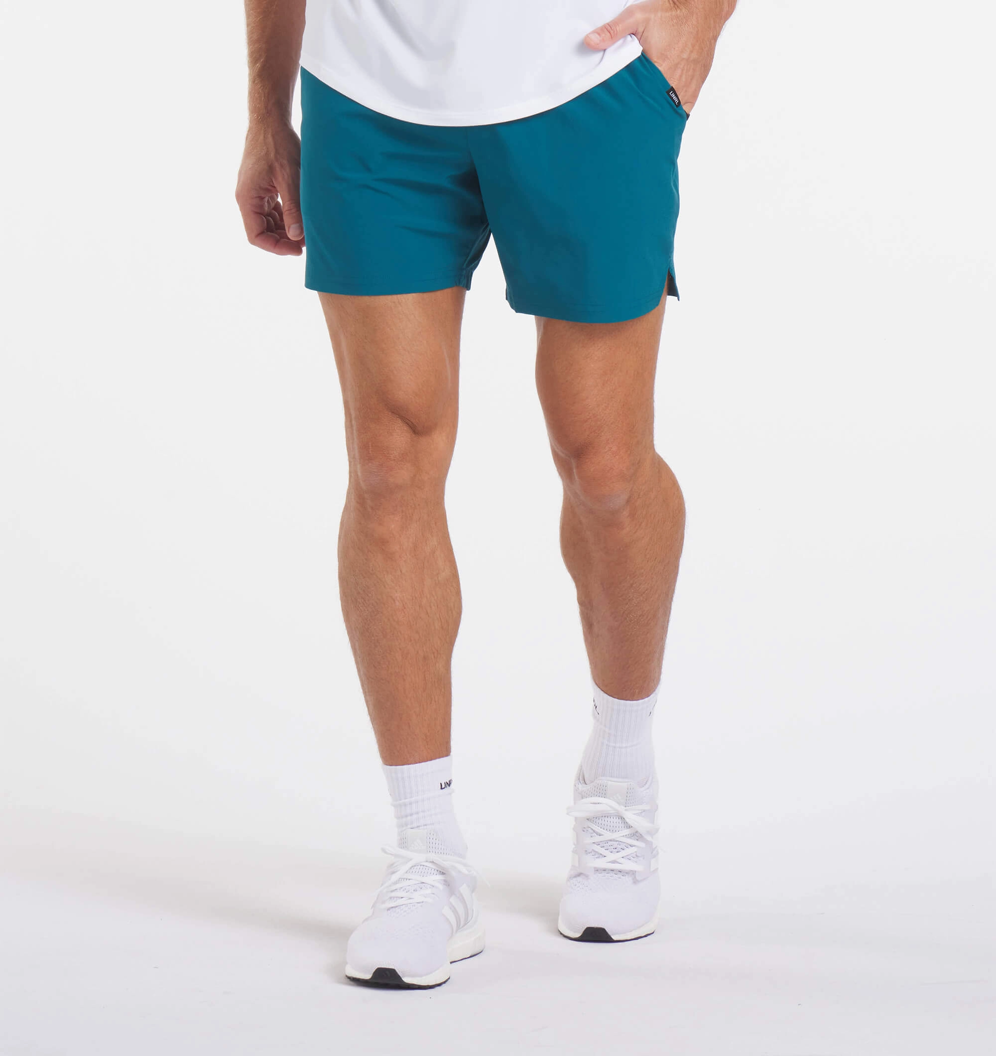 Performance Fit Core Cut Stride Short [5.5"]