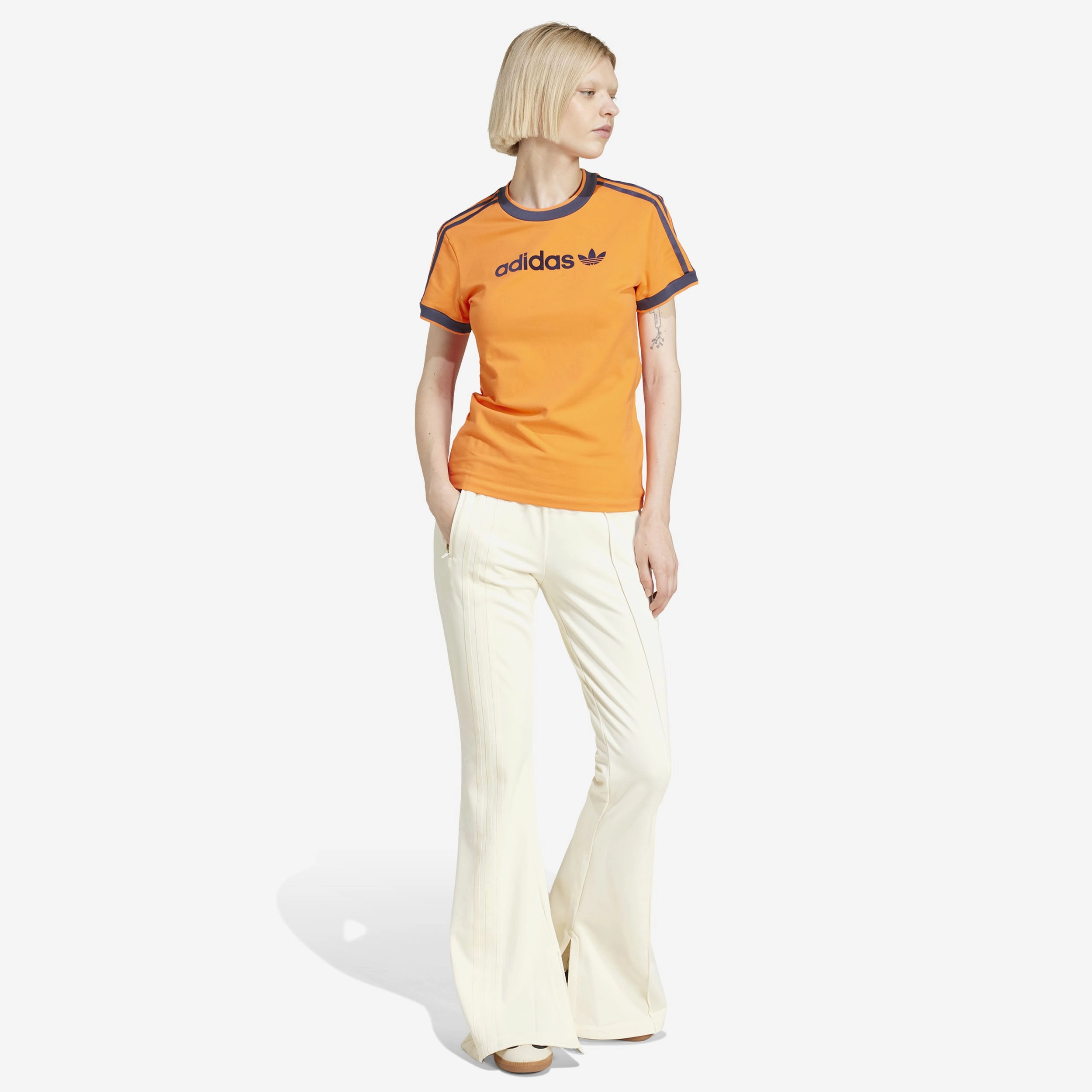 Odor Resistant hidden details Wmns Linear Logo 3 Stripes Tee