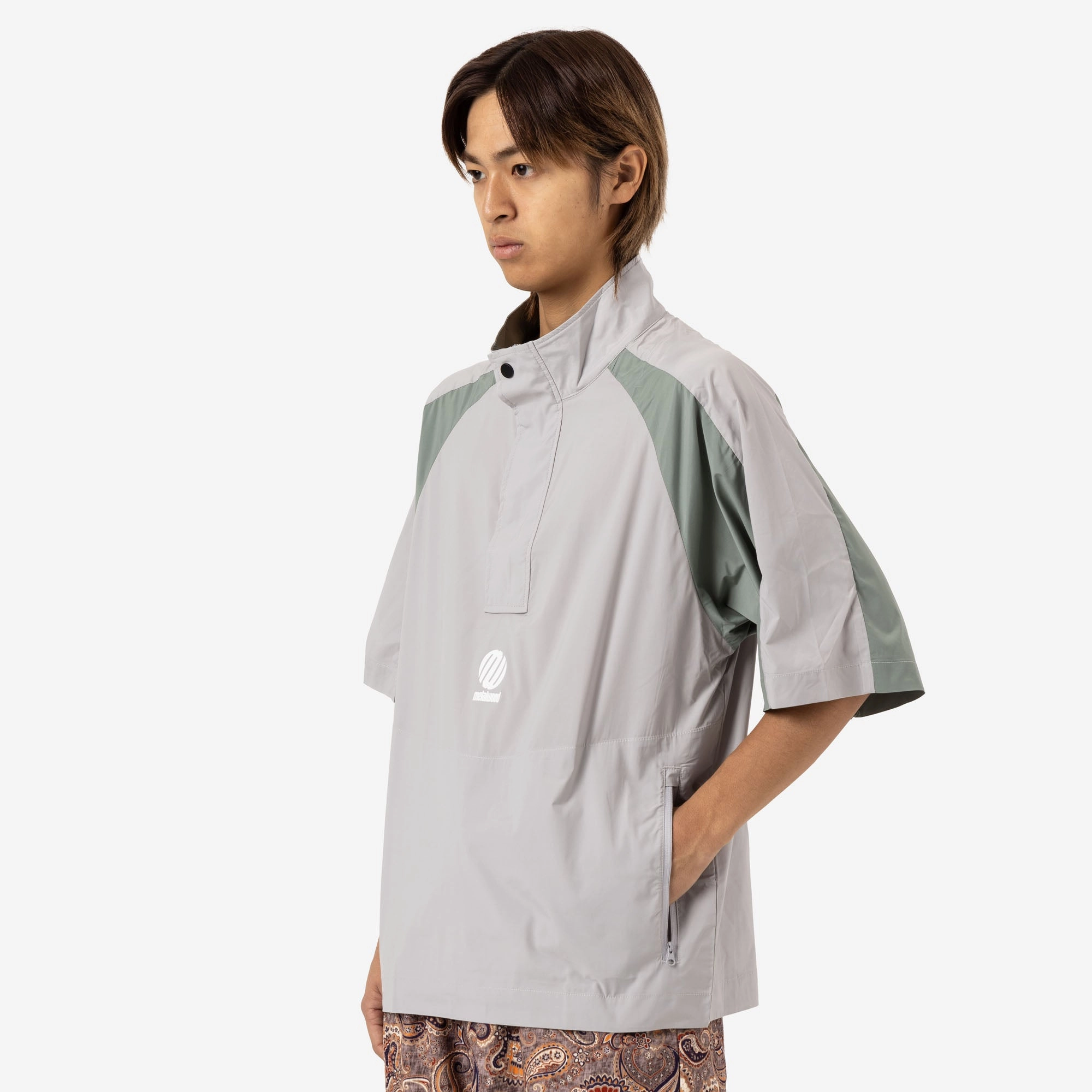 tiers Comfortable Metalwood Short Sleeve Paneled Wind Shirt Titanium / Sage