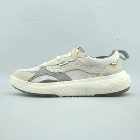 VANS ULTRARANGE NEO Vented Panels