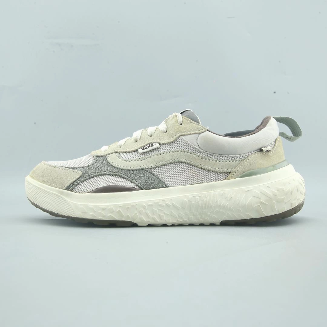 VANS ULTRARANGE NEO Vented Panels