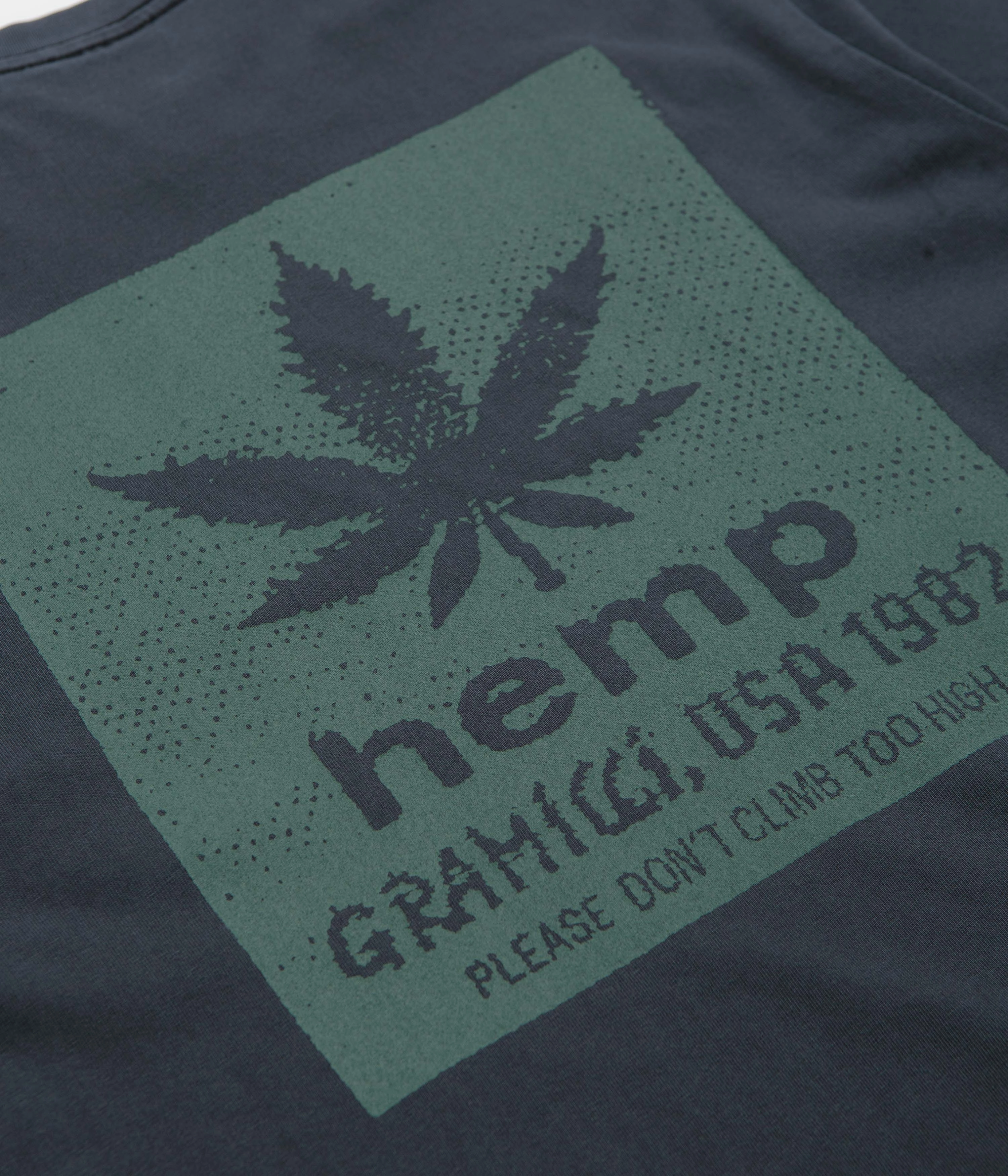 Gramicci Hemp T-Shirt - Navy Pigment Fashionista Trendy Silhouette