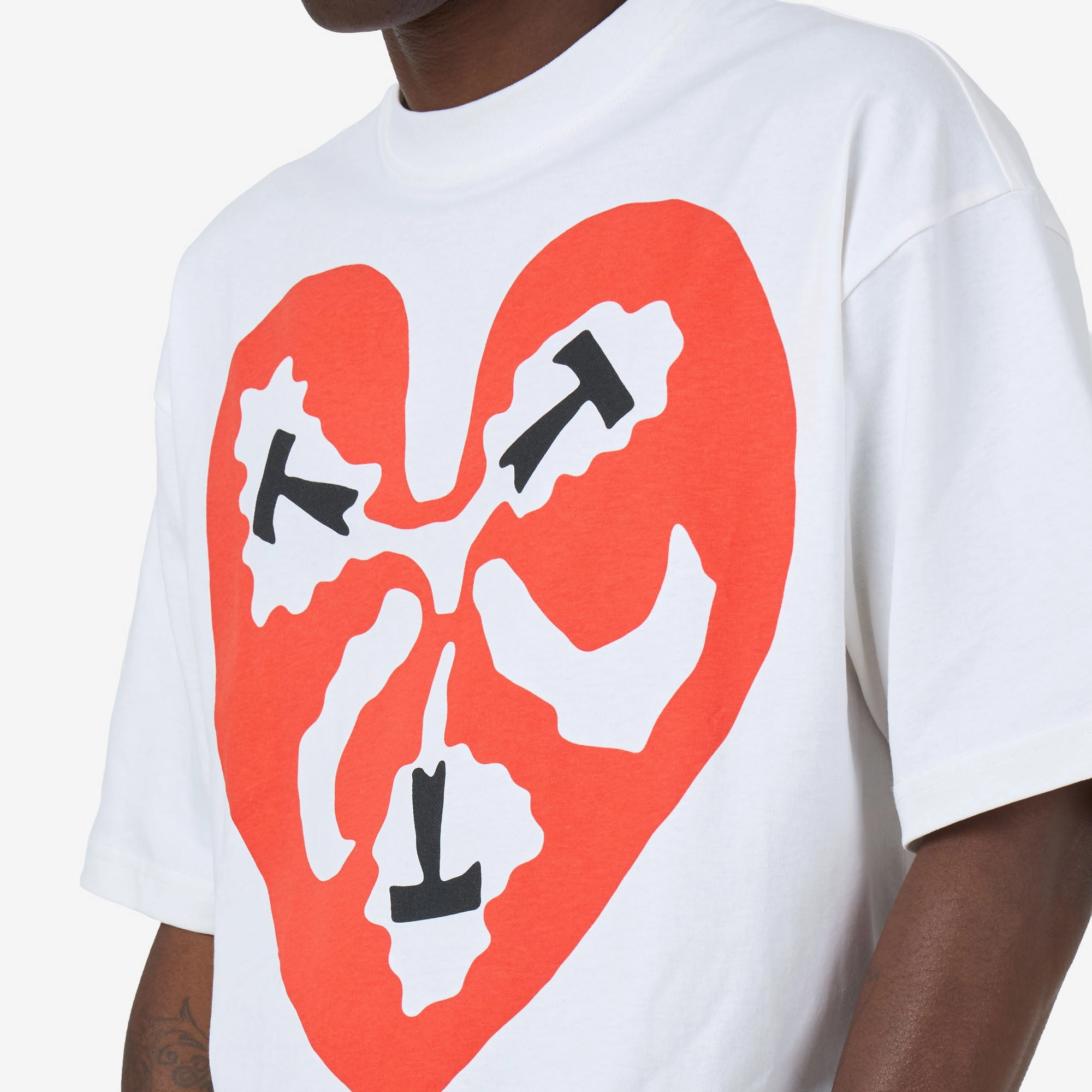 Modern Silhouette The Trilogy Tapes TTT Heart T-Shirt / White