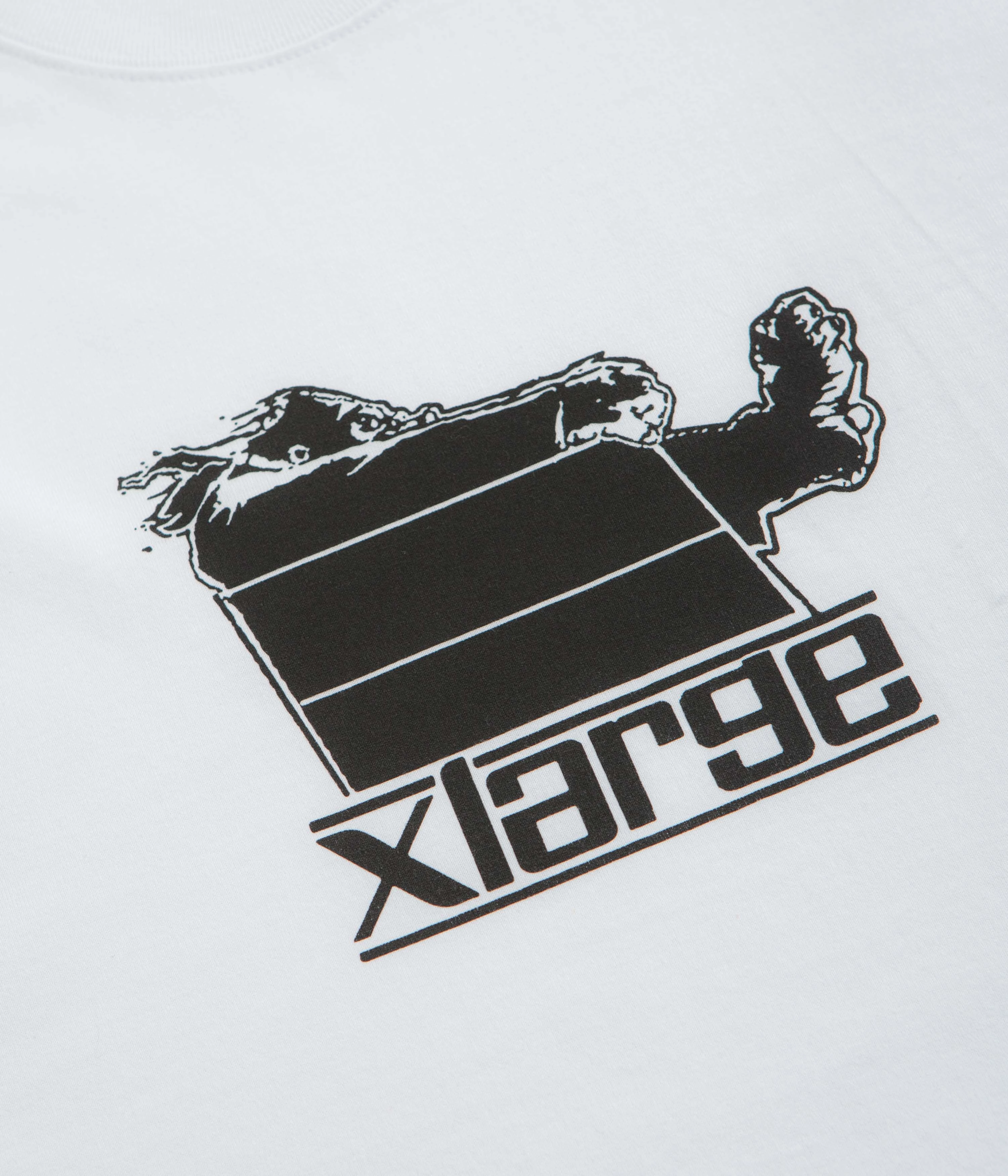 XLarge Wind Pressure T-Shirt - White Quiet neighborhood