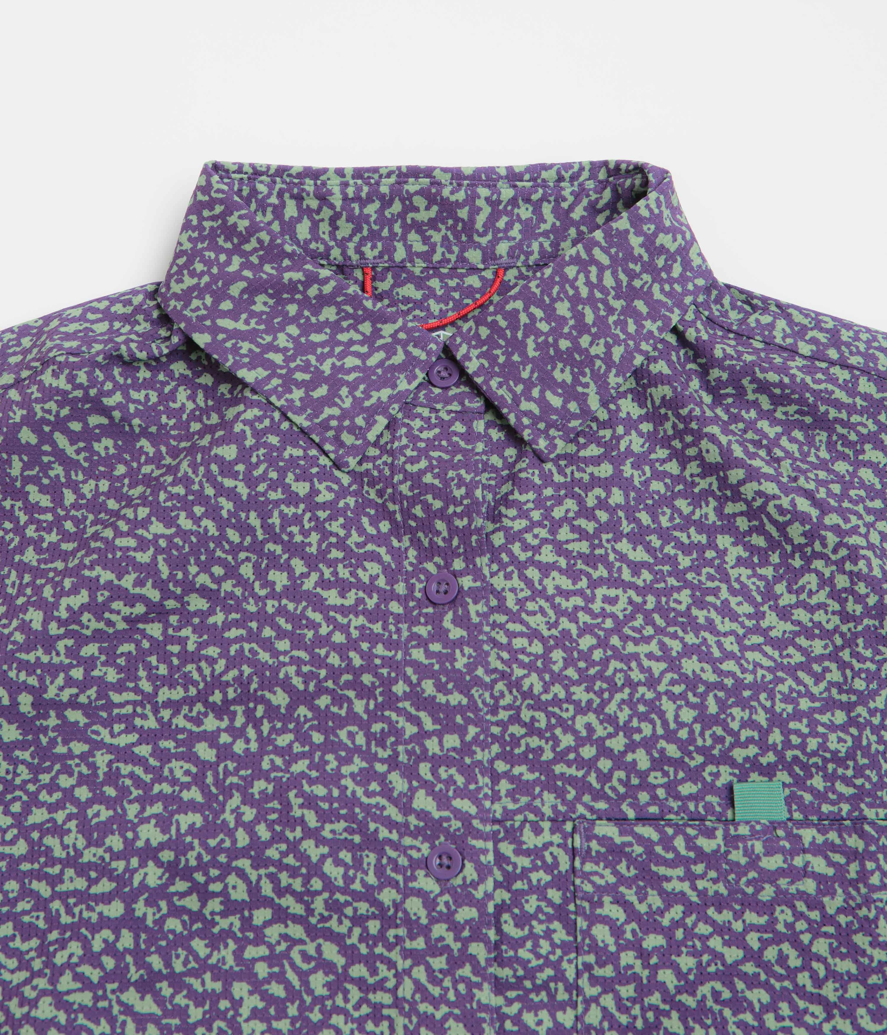 Eco Friendly Dye Workwear Essential Topo Designs Womens Retro River Short Sleeve Shirt - Crackle Loganberry