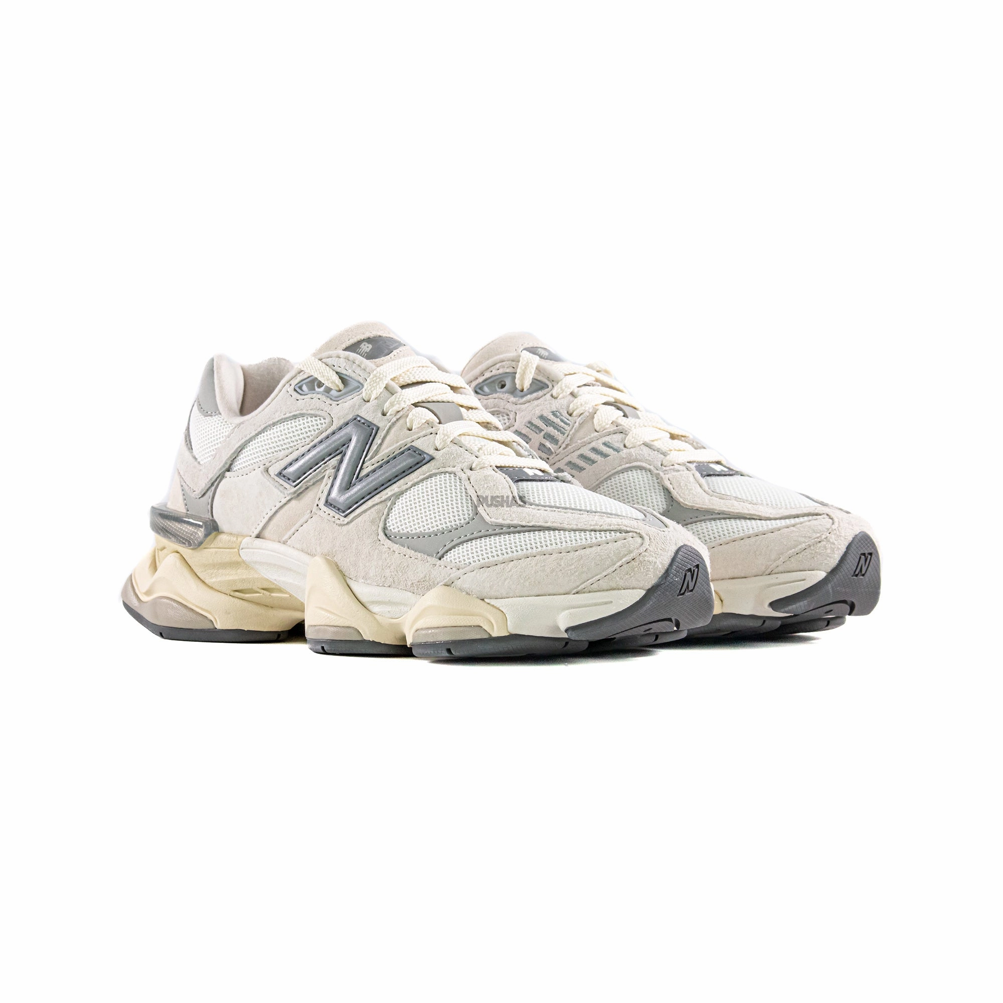Compression Fit Lining New Balance 9060 'Sea Salt White' (2023)