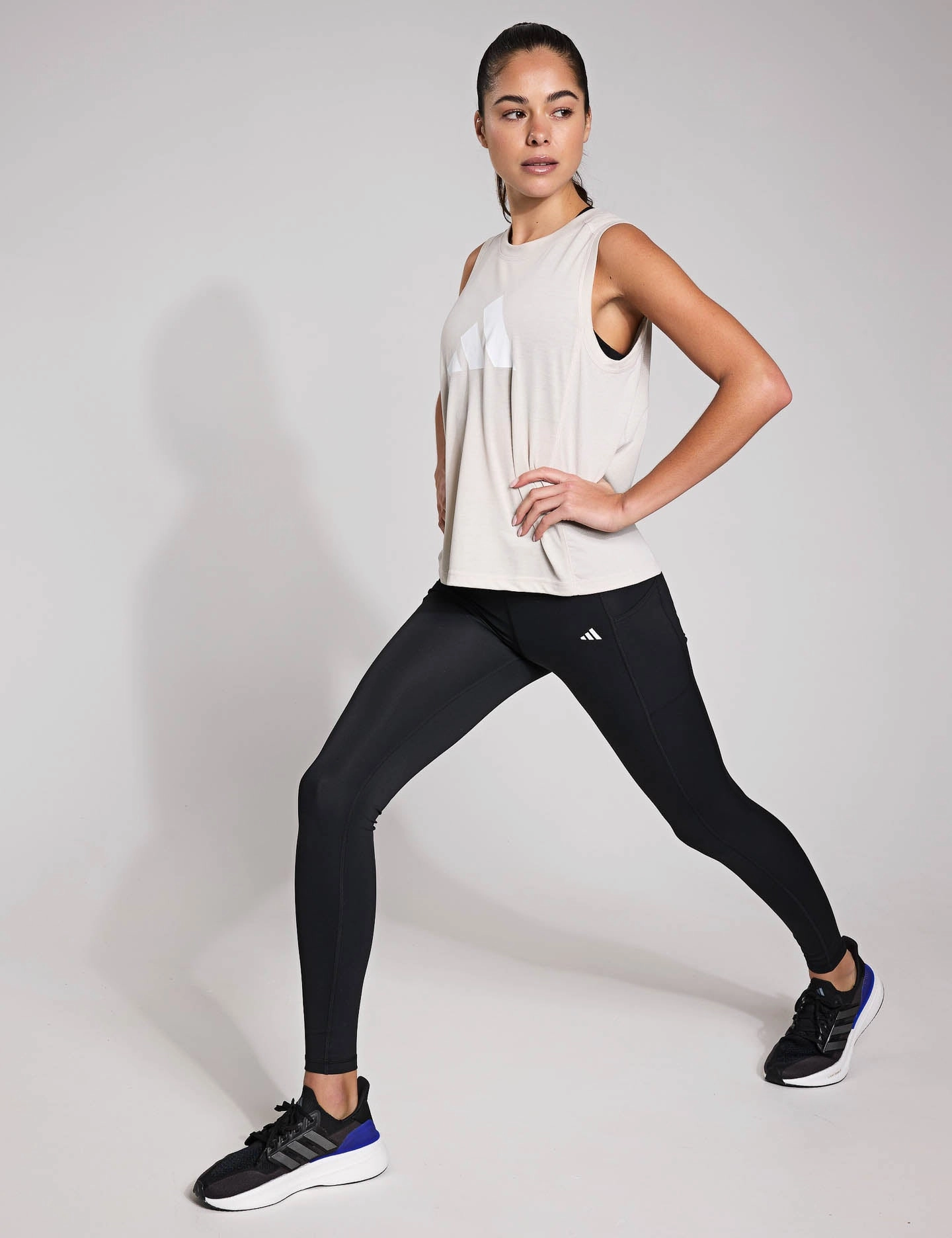 Train Essentials Big Performance Logo Training Tank Top - Wonder Alumina/White surveillance Long Comfort