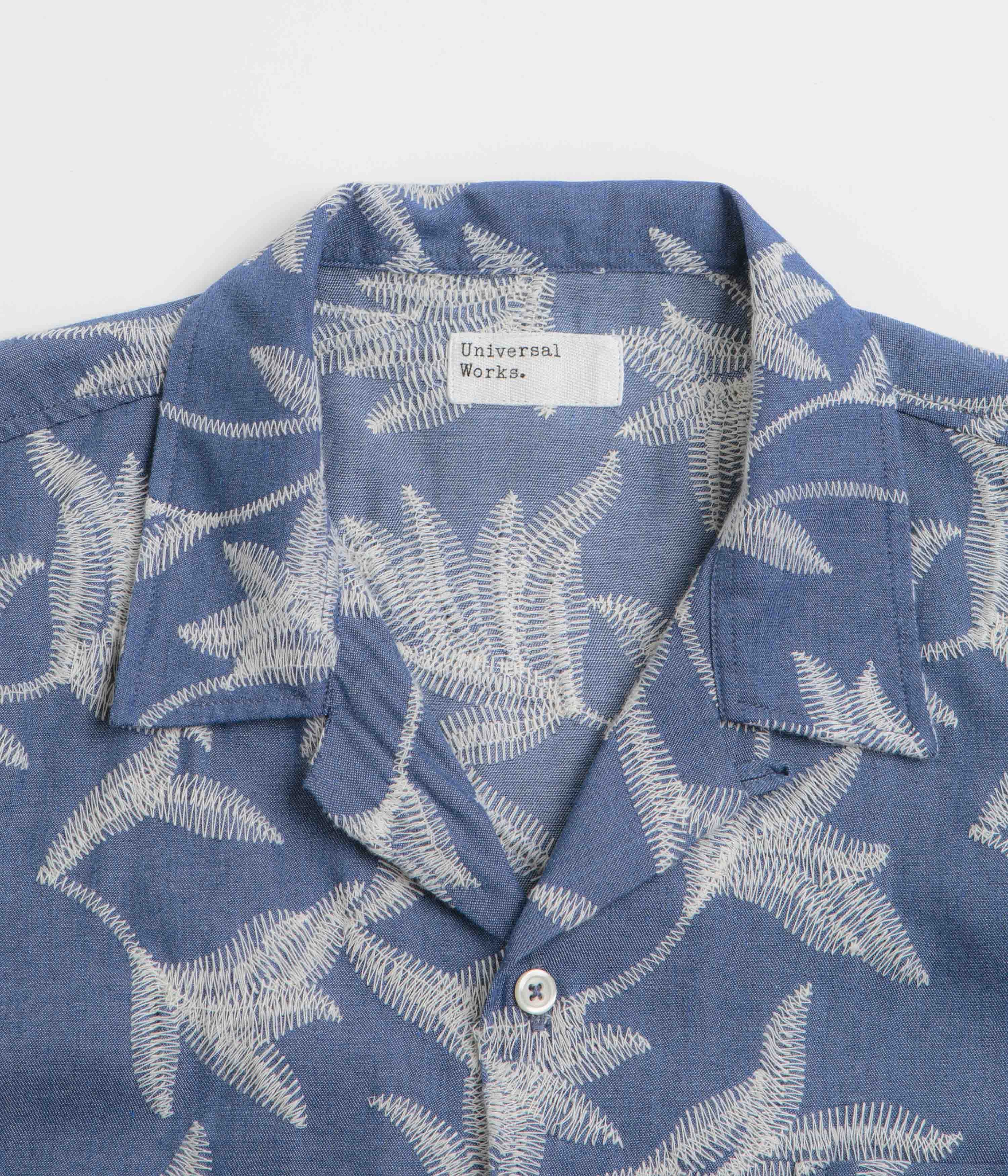 Thermoregulating Fabric Universal Works Road Shirt - Indigo / Summer Jungle