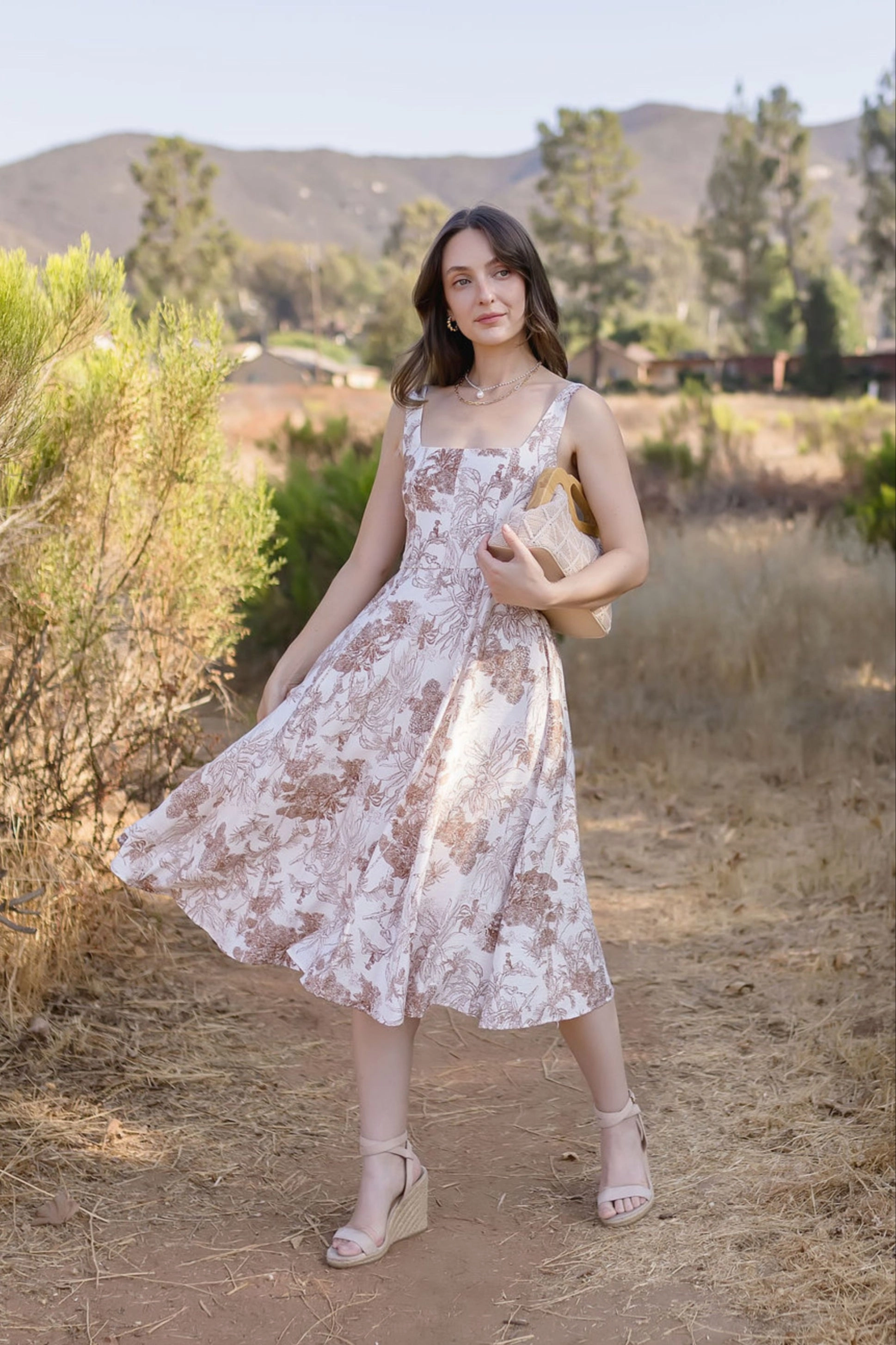 Fine Details Felicity Sleeveless Floral Print Midi Dress Brown