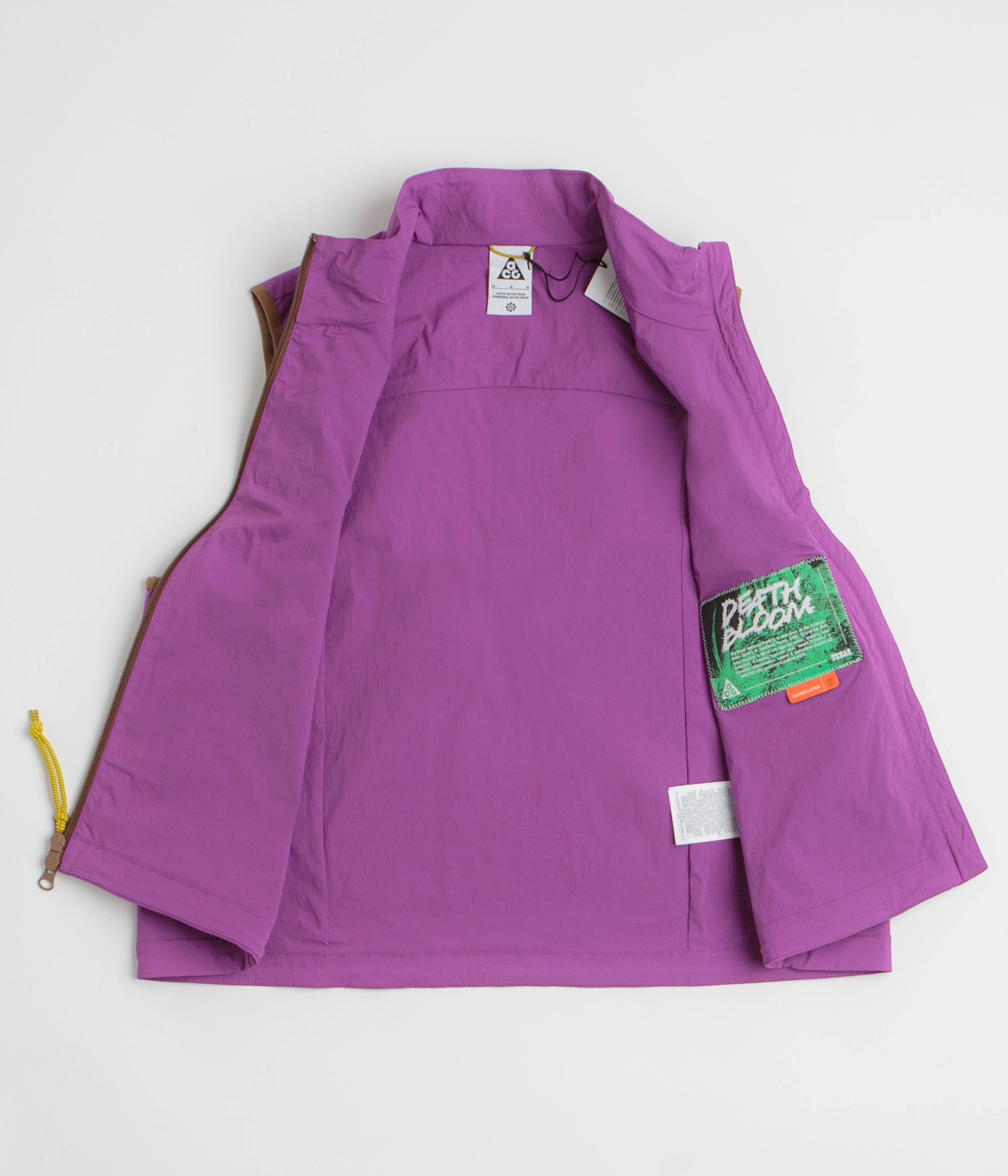 Circumstance Water-Resistant Protection Nike ACG Death Bloom Vest - Bold Berry / Mosswood Brown / Summit White
