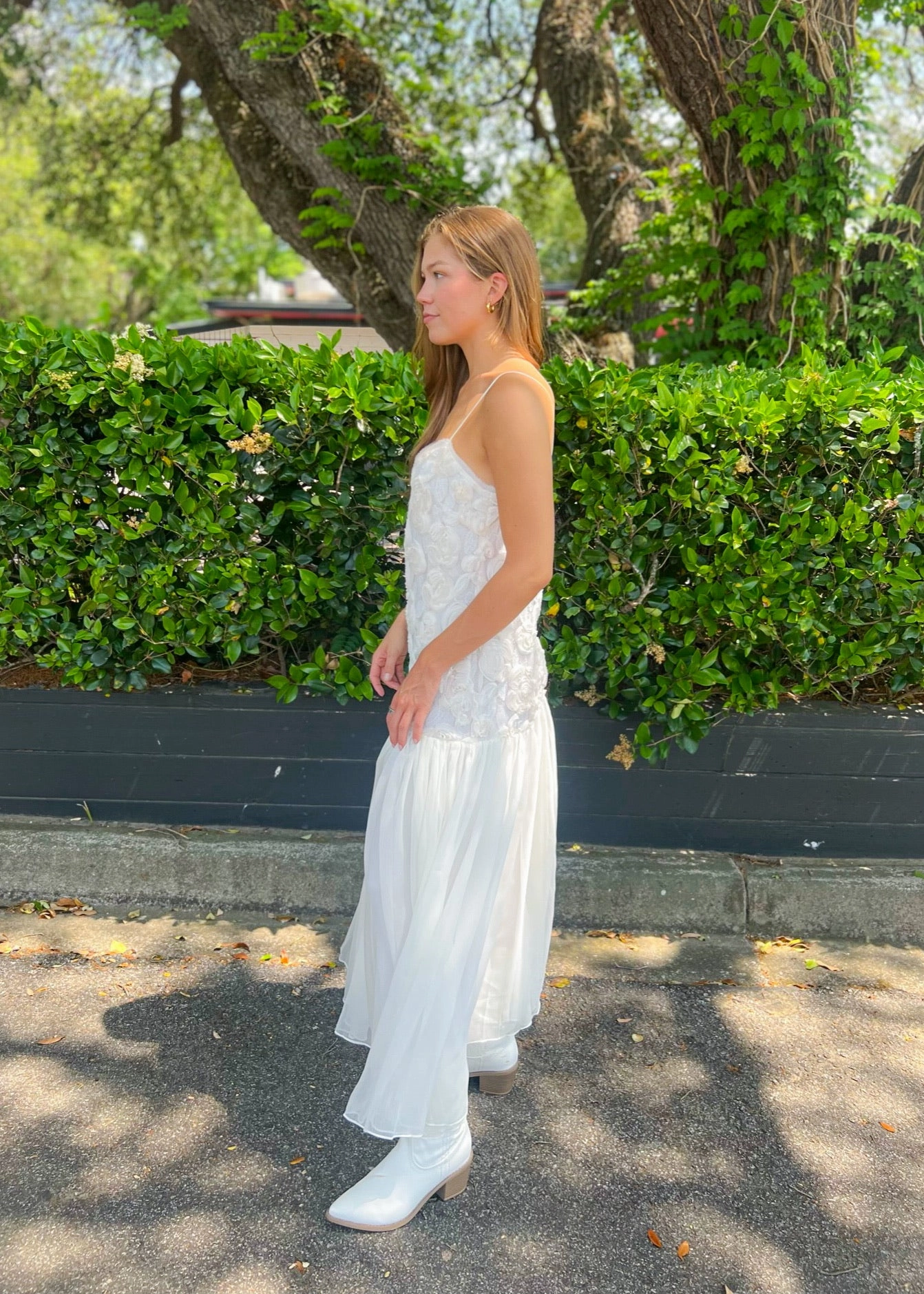 Matte-Lining Structured-Shape LUCY PETAL TEXTURED MAXI DRESS