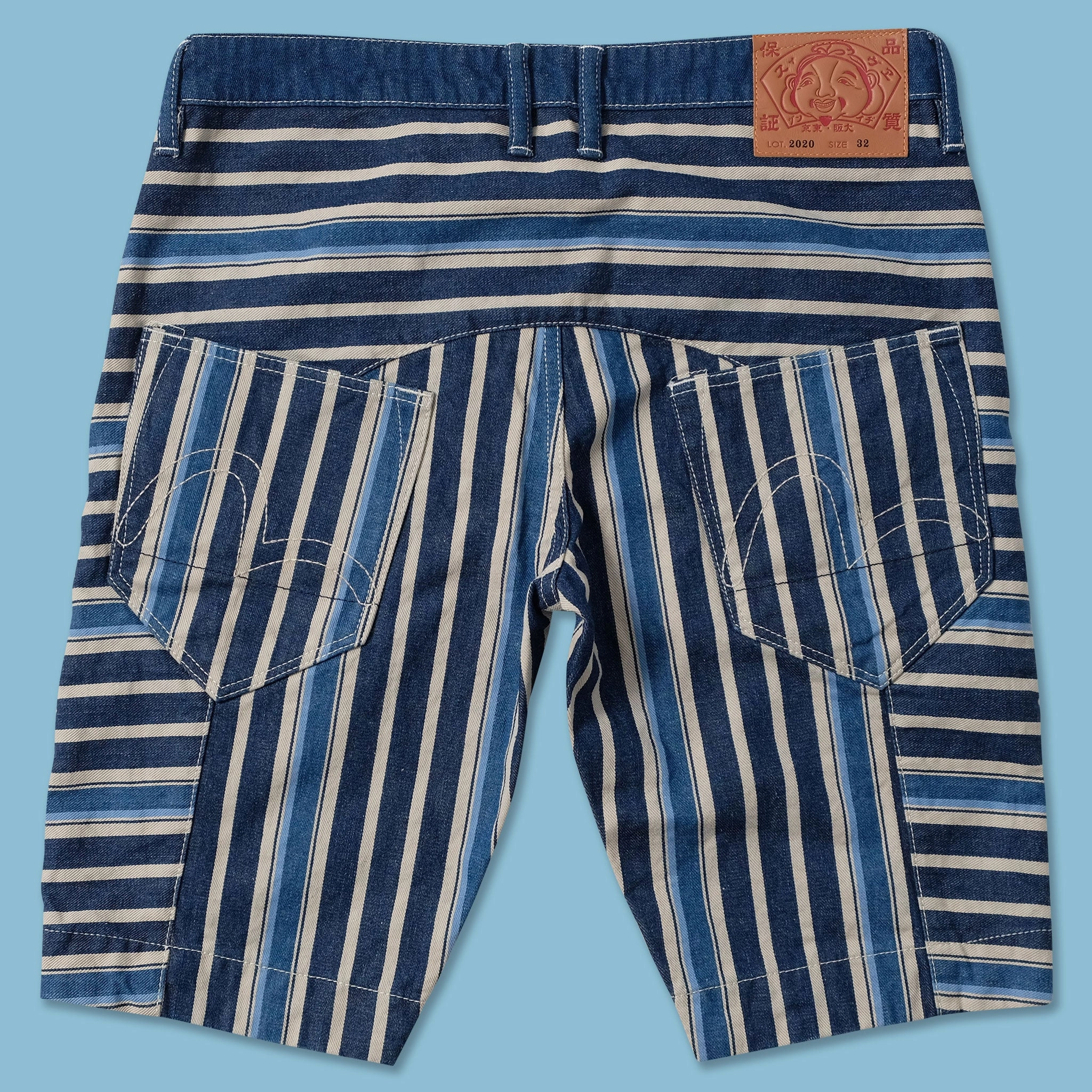 Y2K Evisu Denim Shorts W32 Sleek Look